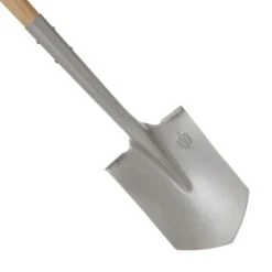 Magnusson Wooden Pointed Digging Spade -Bestway Garden Sales Store magnusson wooden pointed digging spade5059340086675 36c