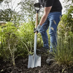 Magnusson Wooden Square Digging Spade -Bestway Garden Sales Store magnusson wooden square digging spade5059340086651 01i