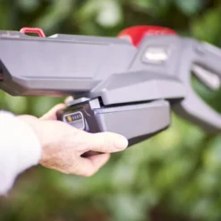 Mountfield MMT 20 Li Kit 20V Garden Multi-tool -Bestway Garden Sales Store mountfield mmt 20 li kit 20v garden multi tool8008984844643 03i bq