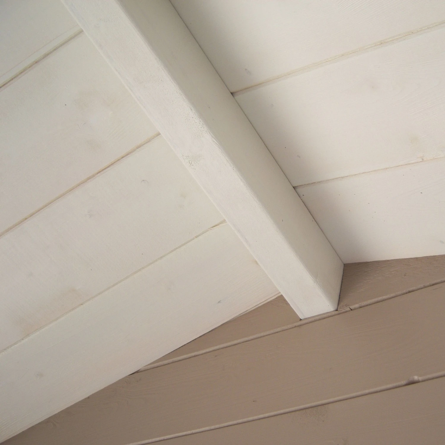 Shire Hartley 10x10 Apex Tongue & Groove Wooden Cabin 5 Shire Hartley 10x10 Apex Tongue & Groove Wooden Cabin - Image 5